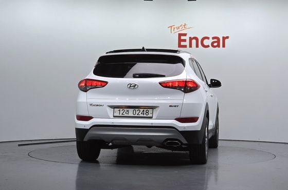Hyundai Tucson Diesel 1.7 2WD Modern — пробег 172 072 км — фото 4 из 5