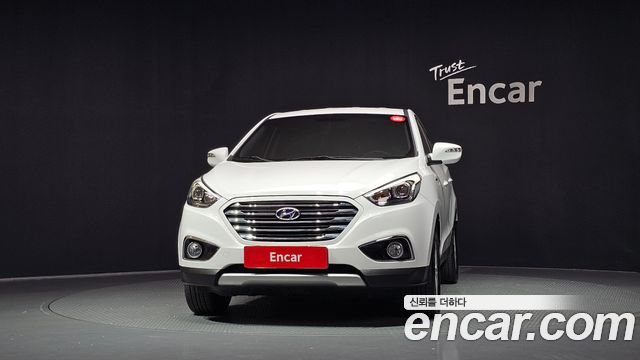 Hyundai Tucson Hydrogen(Fuel Cell) 2WD — пробег 57 743 км — фото 3 из 5