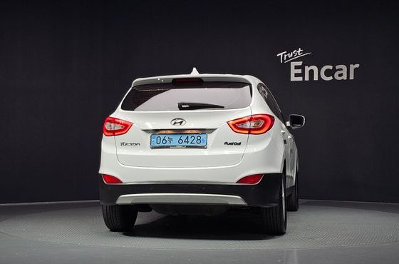 Hyundai Tucson Hydrogen(Fuel Cell) 2WD — пробег 57 743 км — фото 4 из 5