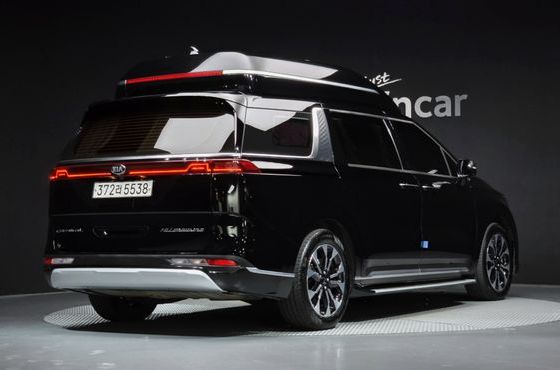 Kia Carnival Gasoline 9-Seater Hi-Limousine Signature — пробег 64 517 км — фото 2 из 5