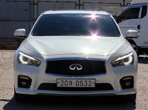 Infiniti Q50 3.5 Hybrid Essence — пробег 70 961 км — фото 1 из 5