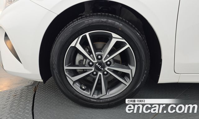 Kia K3 из Кореи Encar