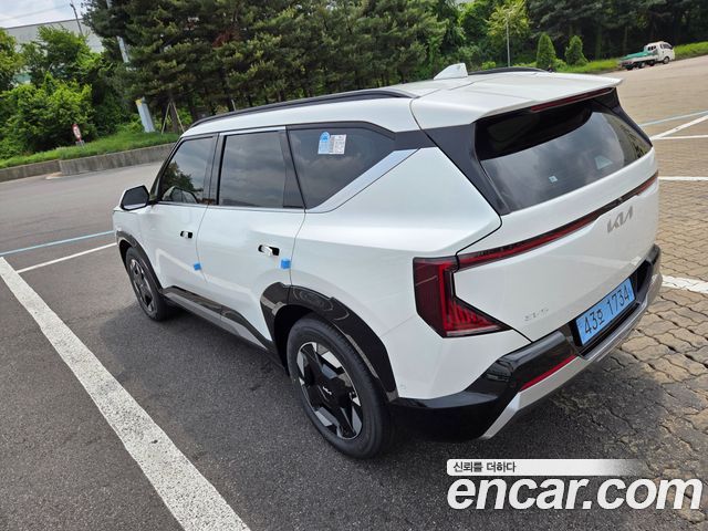 Kia EV5 Long Range 2WD Earth — пробег 3 500 км — фото 4 из 5