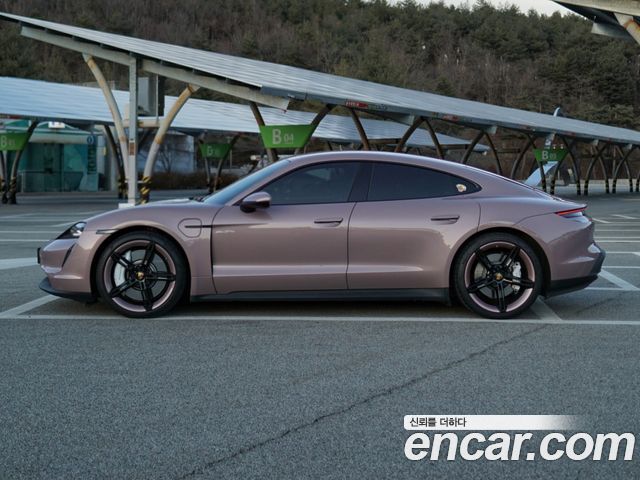 Porsche Taycan Base — пробег 56 000 км — фото 4 из 5