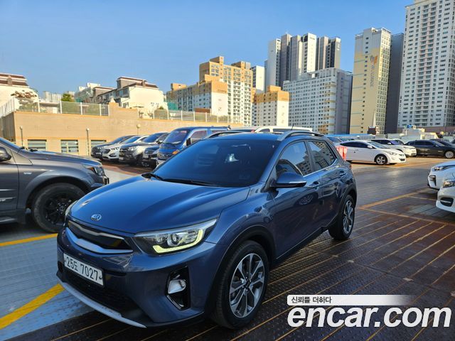 Kia Stonic из Кореи Encar