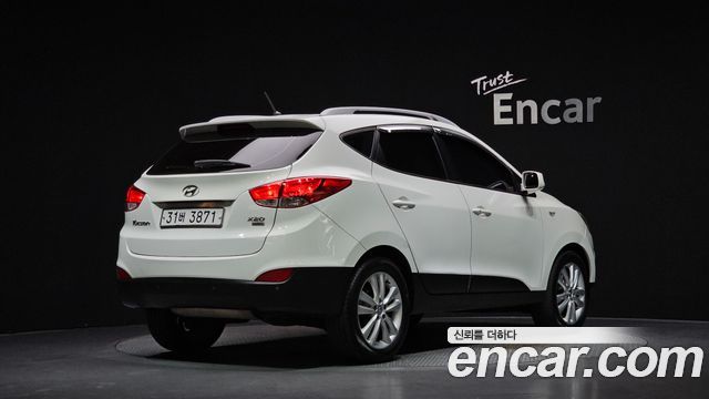 Hyundai Tucson Diesel 2WD X20 Smart — пробег 269 975 км — фото 2 из 5