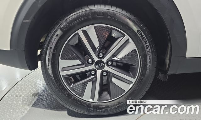 Kia Niro 1.6 HEV Prestige — пробег 80 094 км — фото 5 из 5