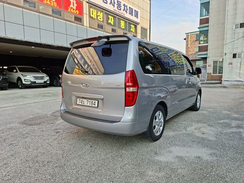Hyundai Starex Wagon 12-Seater Modern — пробег 106 203 км — фото 4 из 5