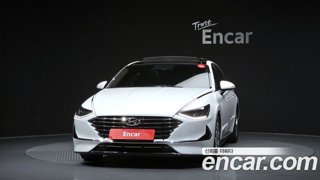 Hyundai Sonata 2.0 Premium Family — пробег 186 525 км — фото 3 из 5