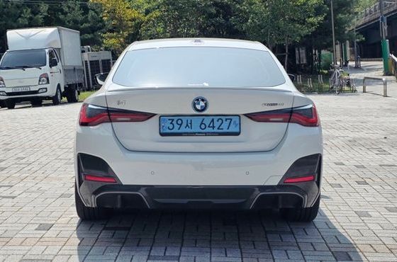 BMW i4 eDrive40 M Sports Pro — пробег 83 611 км — фото 4 из 5