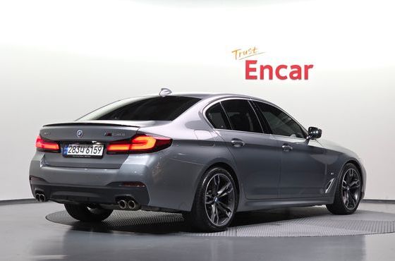 BMW 5-Series 520i M Sport — пробег 35 472 км — фото 2 из 5