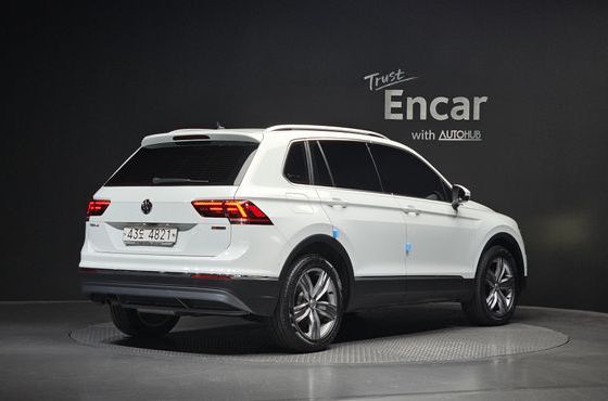 Volkswagen Tiguan 2.0 TDI 4Motion Prestige — пробег 71 672 км — фото 2 из 5