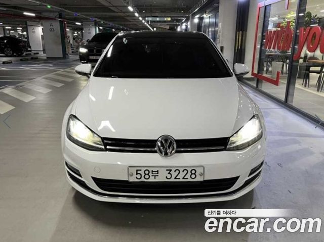 Volkswagen Golf 1.4 TSI Premium — пробег 135 714 км — фото 1 из 5