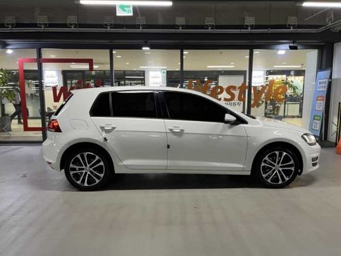 Volkswagen Golf 1.4 TSI Premium — пробег 135 714 км — фото 2 из 5