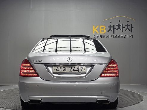 Mercedes-Benz S-Class S350L BlueEFFICIENCY — пробег 84 227 км — фото 5 из 5