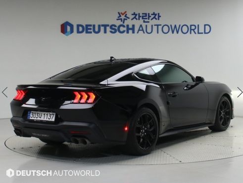 Ford Mustang 2.3 EcoBoost Premium Coupe — пробег 21 003 км — фото 2 из 5