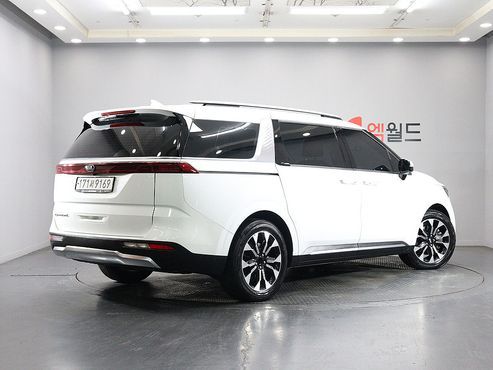 Kia Carnival Diesel 9-Seater Signature — пробег 121 430 км — фото 3 из 5