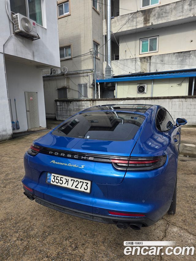 Porsche Panamera 4.0 Turbo S E-Hybrid — пробег 95 000 км — фото 5 из 5