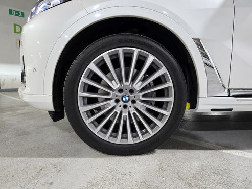 BMW X7 xDrive 40i Design Pure Excellence 7-Seater — пробег 72 152 км — фото 5 из 5