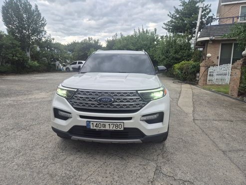 Ford Explorer 2.3 LimIted 4WD — пробег 119 577 км — фото 1 из 5