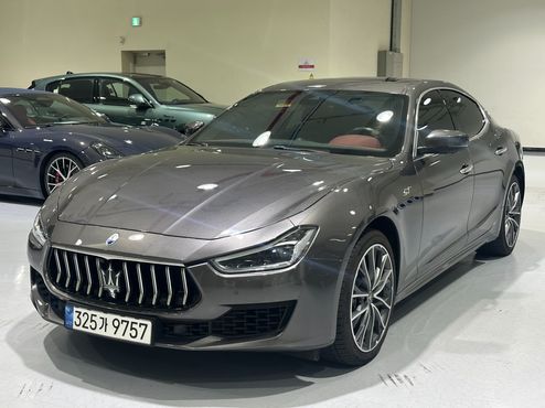Maserati Ghibli 2.0 GT 3rd — пробег 17 830 км — фото 1 из 5