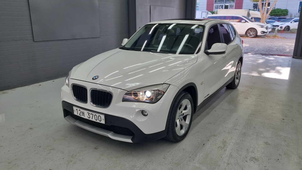 BMW X1 xDrive 20d — пробег 79 095 км — фото 1 из 5