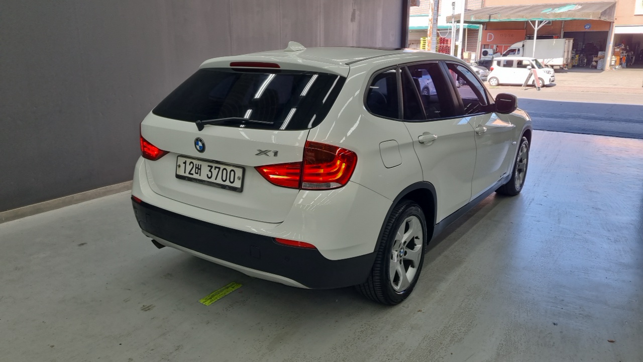 BMW X1 xDrive 20d — пробег 79 095 км — фото 2 из 5