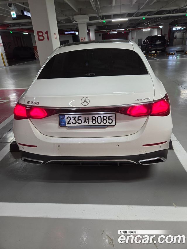 Mercedes-Benz E-Class E300 4MATIC AMG Line — пробег 18 500 км — фото 4 из 5