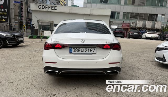 Mercedes-Benz E-Class E300 4MATIC AMG Line — пробег 2 787 км — фото 5 из 5
