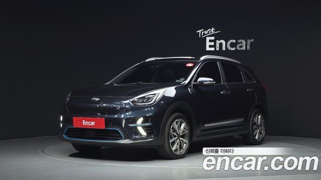 Kia Niro Noblesse — пробег 187 563 км — фото 1 из 5