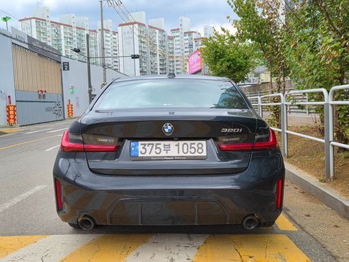 BMW 3-Series 320i M Sport — пробег 45 972 км — фото 4 из 5
