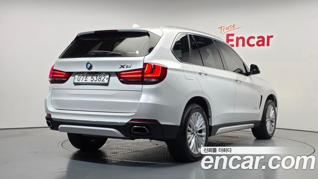 BMW X5 xDrive 30d — пробег 116 588 км — фото 2 из 5