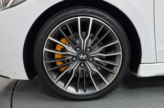 Hyundai AVANTE 1.6 Turbo Sport — пробег 133 156 км — фото 5 из 5