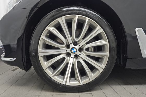 BMW 7-Series 750Li xDrive — пробег 63 170 км — фото 5 из 5