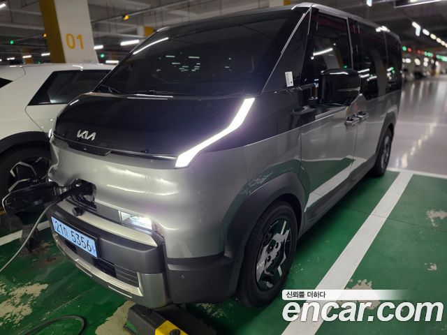 Kia PV5 Passenger 5 Seater Basic — пробег 3 284 км — фото 1 из 5
