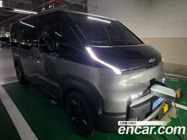Kia PV5 Passenger 5 Seater Basic — пробег 3 284 км — фото 2 из 5