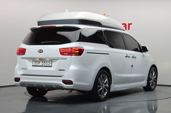 Kia Carnival Gasoline 9-Seater Hi-Limousine Noblesse Special — пробег 151 280 км — фото 2 из 5