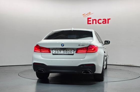 BMW 5-Series 530i M Sport Package Plus — пробег 112 821 км — фото 4 из 5