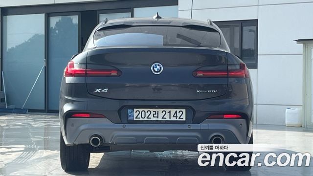 BMW X4 xDrive20i M Sport X — пробег 73 884 км — фото 4 из 5
