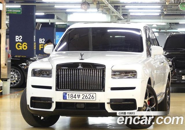 Rolls-Royce Cullinan 6.7 V12 Black Badge — пробег 15 068 км — фото 1 из 5