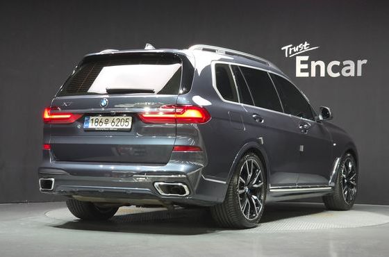 BMW X7 xDrive 40i M Sport 6STR — пробег 62 419 км — фото 2 из 5