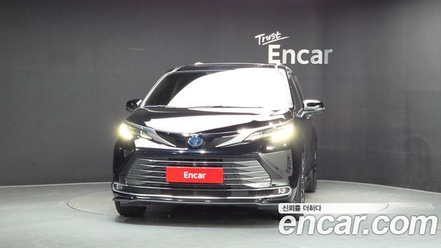 Toyota Sienna 2.5 Hybrid AWD — пробег 89 100 км — фото 3 из 5