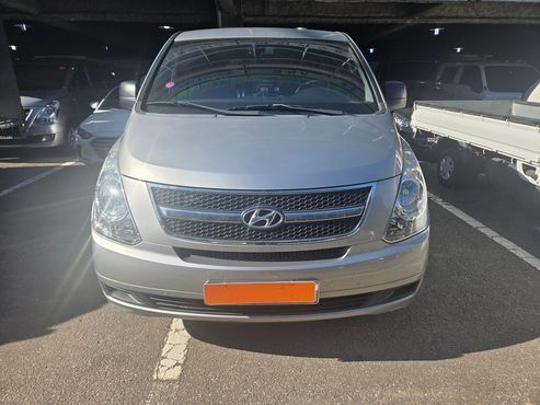 Hyundai Starex 12-Seater Wagon CVX Deluxe — пробег 173 655 км — фото 2 из 5