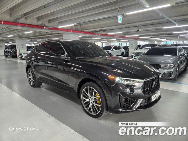 Maserati Levante 3.0 S AWD GranSport — пробег 68 253 км — фото 3 из 5