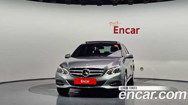 Mercedes-Benz E-Class E350 4MATIC Avantgarde — пробег 144 975 км — фото 3 из 5
