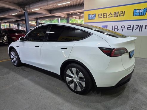 Tesla Model Y Long Range AWD — пробег 89 508 км — фото 4 из 5