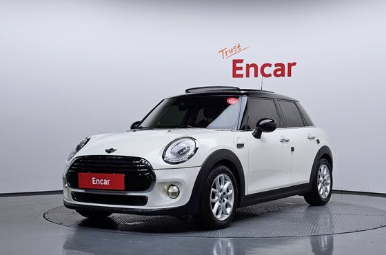 Mini Cooper 5Door HIGH 3rd — пробег 84 943 км — фото 1 из 5