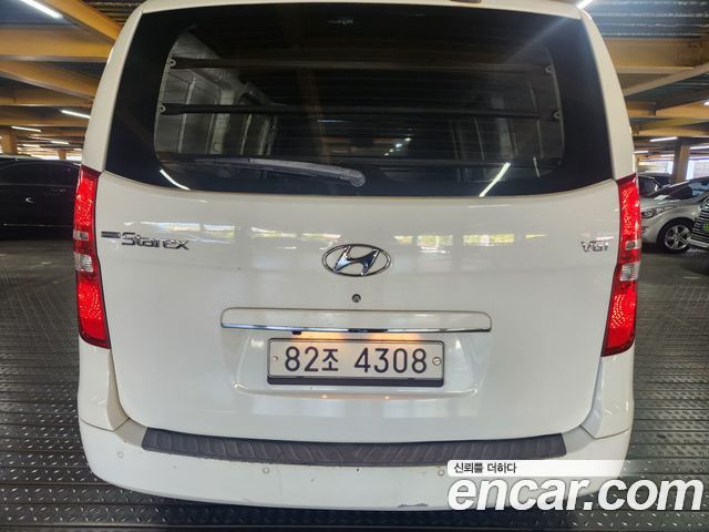 Hyundai Starex 3-Seater VAN CVX Luxury — пробег 237 881 км — фото 4 из 5