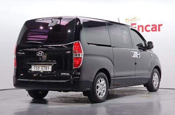 Hyundai Starex 5-Seater VAN CVX Premium — пробег 200 245 км — фото 2 из 5