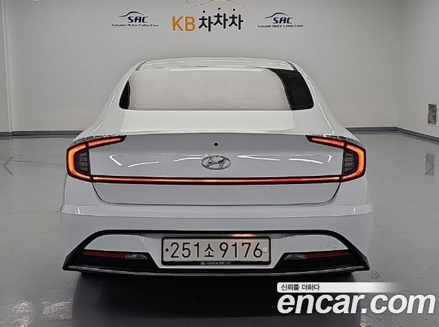 Hyundai Sonata 2.0 Smart — пробег 187 278 км — фото 3 из 5